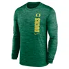 Nike Men's Green Oregon Ducks 2024 Sideline Velocity Performance Long Sleeve T-shirt