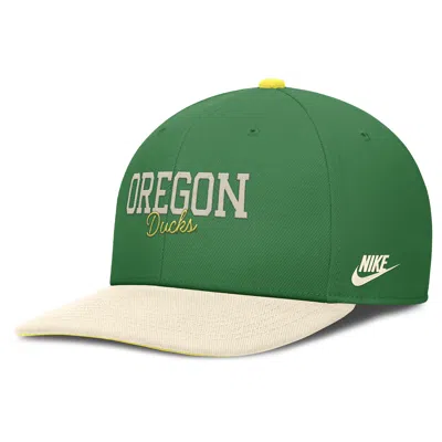 Nike Oregon Legacy Script  Men's Dri-fit College Adjustable Hat In Green