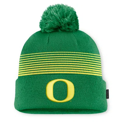 Nike Oregon Sideline Peak  Unisex College Cuffed Pom Beanie In Green