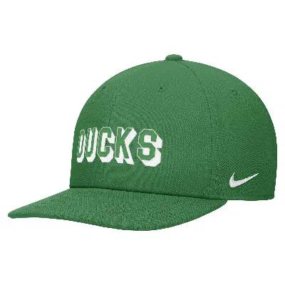 Nike Oregon  Unisex College Snapback Hat In Red