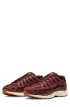 Nike P-6000 Se Sneaker In Dark Pony/burgundy/gold