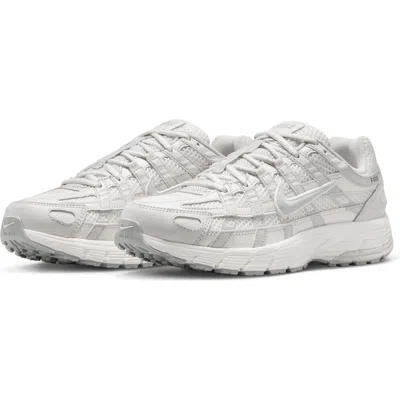 Nike P-6000 Se Sneaker In White