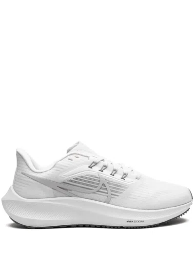 Nike Pegasus 39 In White