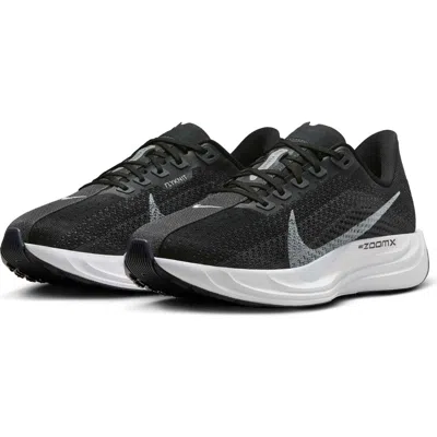 NIKE NIKE PEGASUS PLUS RUNNING SHOE