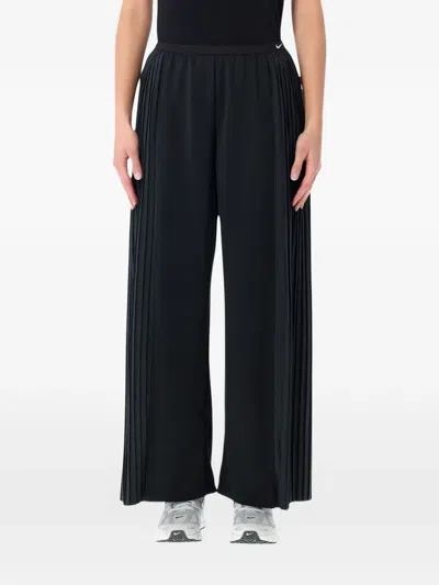 Nike Pleated Trousers In Black
