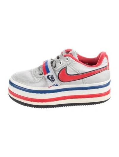 Pre-owned Nike Printed Wedge Sneakers In Blue/red/silver