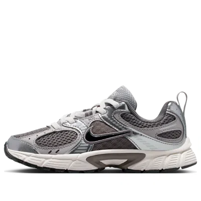 Nike (ps)  V5 Rnr 'cave Stone College Grey' In Gray