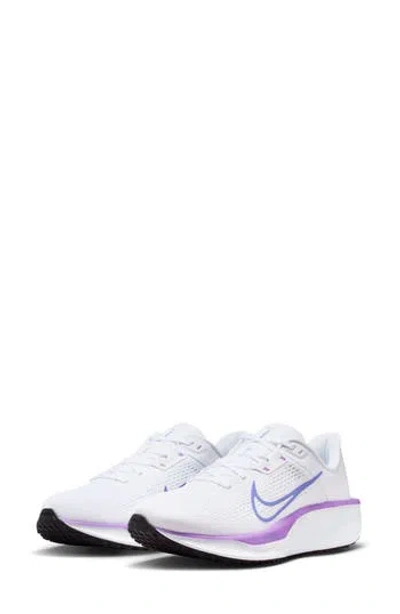 Nike Quest 6 Running Shoe In White