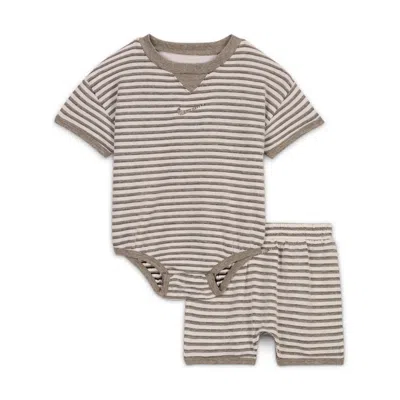 Nike Readyset Baby (0-) Bodysuit And Shorts Set In Grey