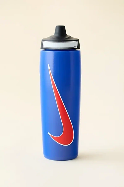 Nike Refuel 24 oz Squeeze Water Bottle In Blue At Urban Outfitters