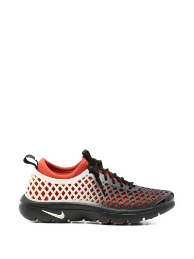 Nike Rejuven8 Grid-panelled Sneakers In Black