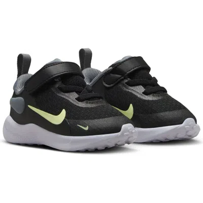 Nike Revolution 7 Sneaker In Black/volt/grey