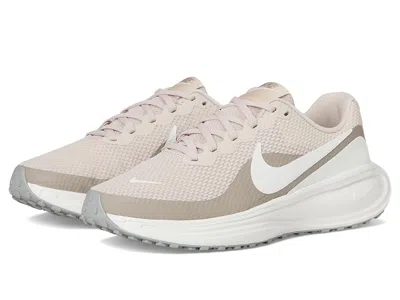 Nike Revolution 8 In Neutral