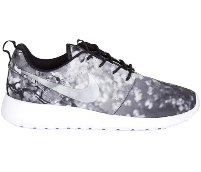 Pre-owned Nike Roshe One Cherry Blossom (women's) Sneakers In Wolf Grey/black/white