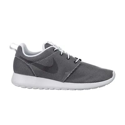 Pre-owned Nike Roshe Run | Black | Men's Size 10.5