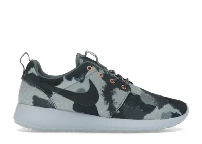 Pre-owned Nike Roshe Run Print Camo Slate Navy (women's) Sneakers In Armory Slate/armory Navy/light Armory Blue