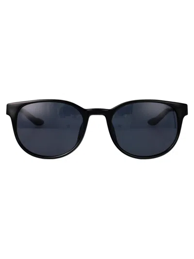Nike Round Sunglasses Temperflowif1101 X 10 In Black