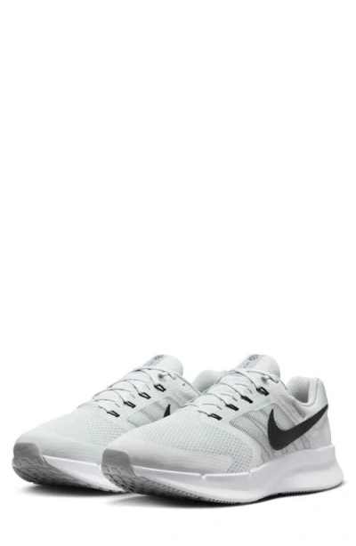 Nike Run Swift 3 Running Shoe In White