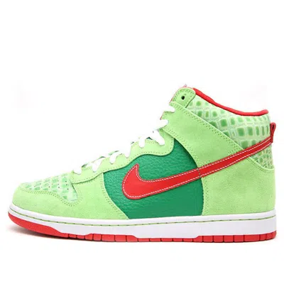 Nike Dunk High Pro Sb Sneakers In Green