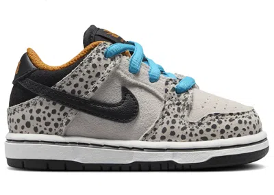 Pre-owned Nike Sb Dunk Low Electric Pack Olympic Safari Sneakers In Phantom/black/monarch