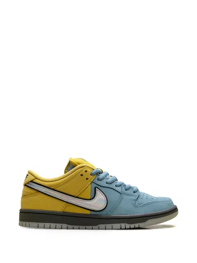 Nike Sb Dunk Low Sneakers In Multi