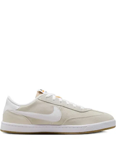 Nike Sb Fc Classic "summit White" Sneakers