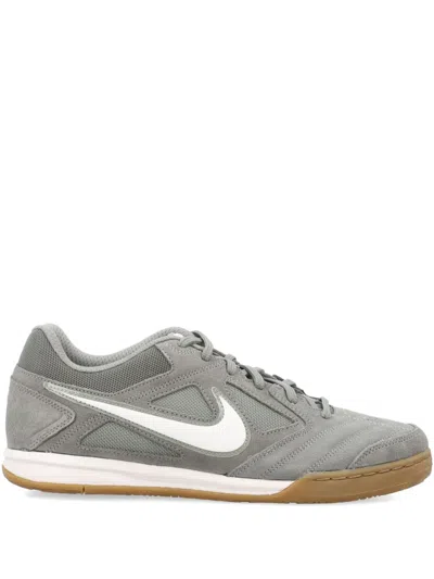NIKE SB GATO SNEAKERS