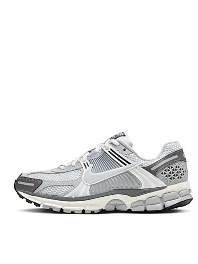 Nike Shoes In White