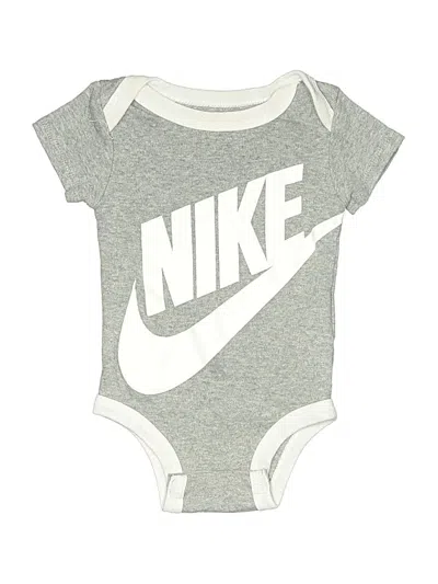 Pre-owned Nike Babies' Short Sleeve Onesie In Gray