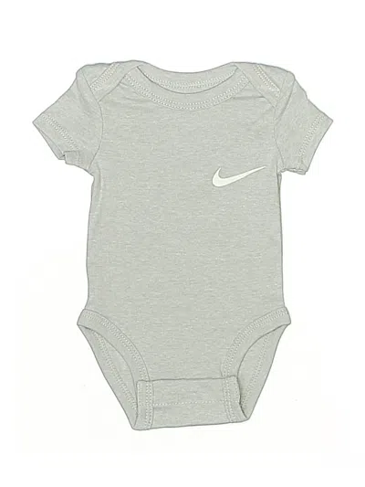 Pre-owned Nike Kids' Short Sleeve Onesie In Gray