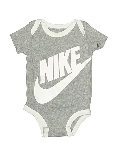Pre-owned Nike Babies' Short Sleeve Onesie In Gray