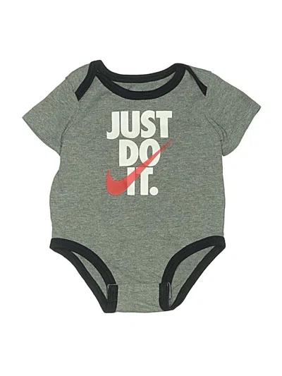 Pre-owned Nike Babies' Short Sleeve Onesie In Gray