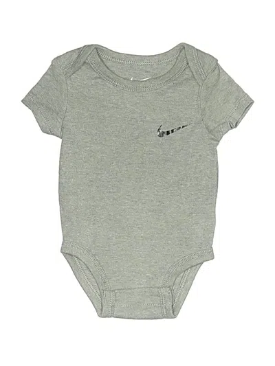 Pre-owned Nike Babies' Short Sleeve Onesie In Gray