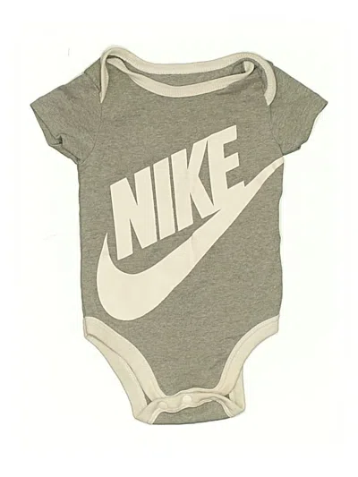 Pre-owned Nike Babies' Short Sleeve Onesie In Gray