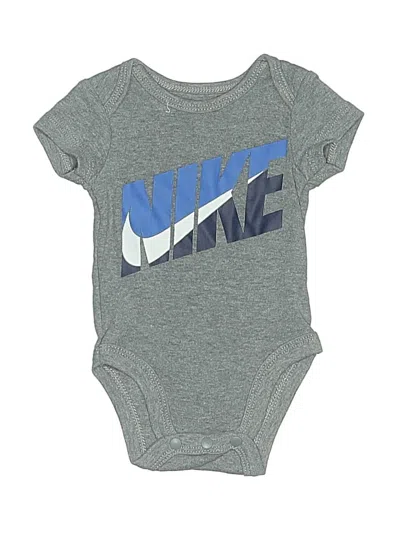 Pre-owned Nike Babies' Short Sleeve Onesie In Gray