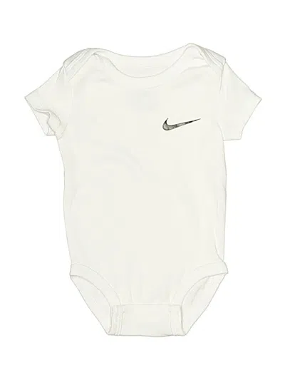 Pre-owned Nike Babies' Short Sleeve Onesie In Ivory