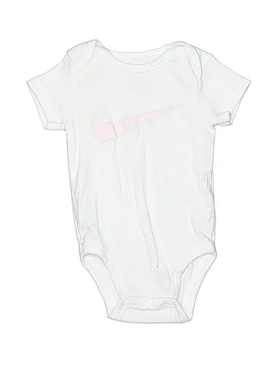 Pre-owned Nike Babies' Short Sleeve Onesie In White