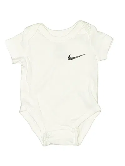 Pre-owned Nike Babies' Short Sleeve Onesie In White