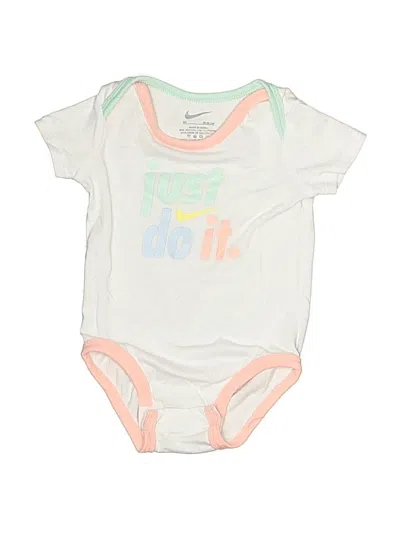 Pre-owned Nike Babies' Short Sleeve Onesie In White