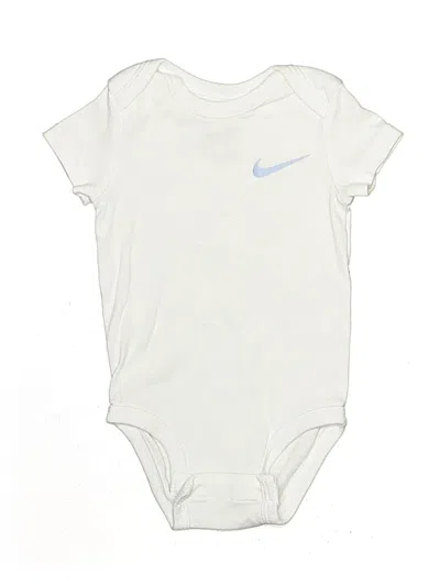 Pre-owned Nike Babies' Short Sleeve Onesie In White