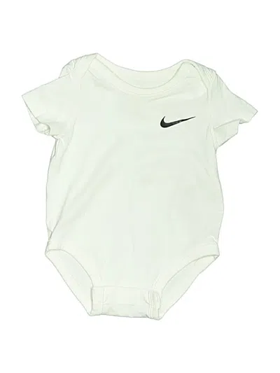 Pre-owned Nike Babies' Short Sleeve Onesie In White
