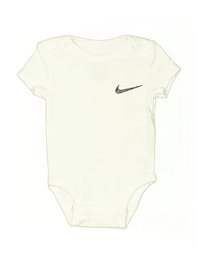 Pre-owned Nike Babies' Short Sleeve Onesie In White