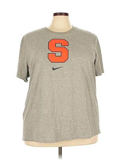Pre-owned Nike Short Sleeve T-shirt In Gray