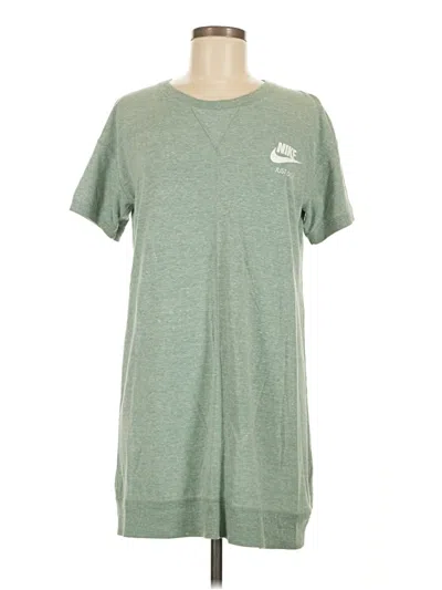 Pre-owned Nike Short Sleeve T-shirt In Green