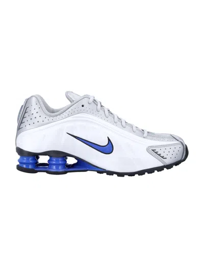 Nike Shox R4 Sneakers In White