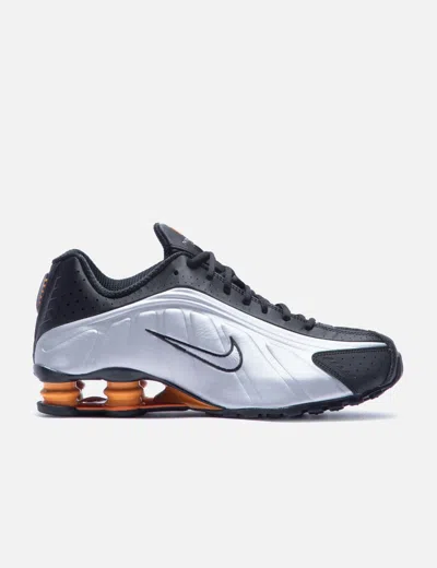 NIKE NIKE SHOX R4