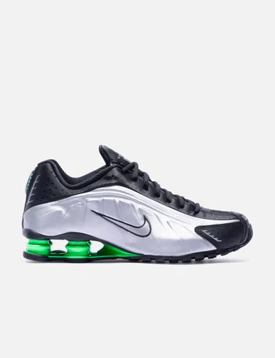 NIKE NIKE SHOX R4