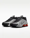 Nike Shox R4 Sneakers In Black