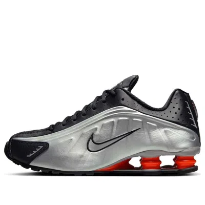 NIKE NIKE SHOX R4 'METALLIC SILVER RED'