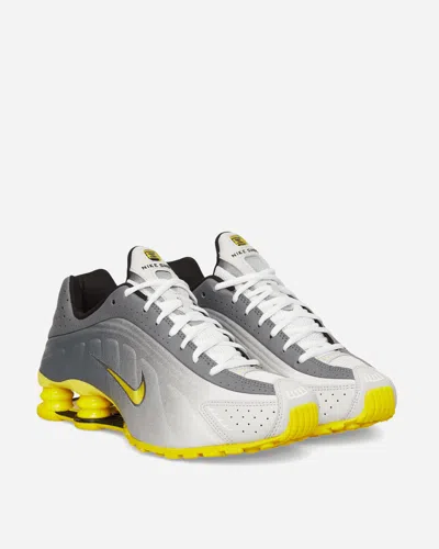 NIKE SHOX R4 SE SNEAKERS VAST